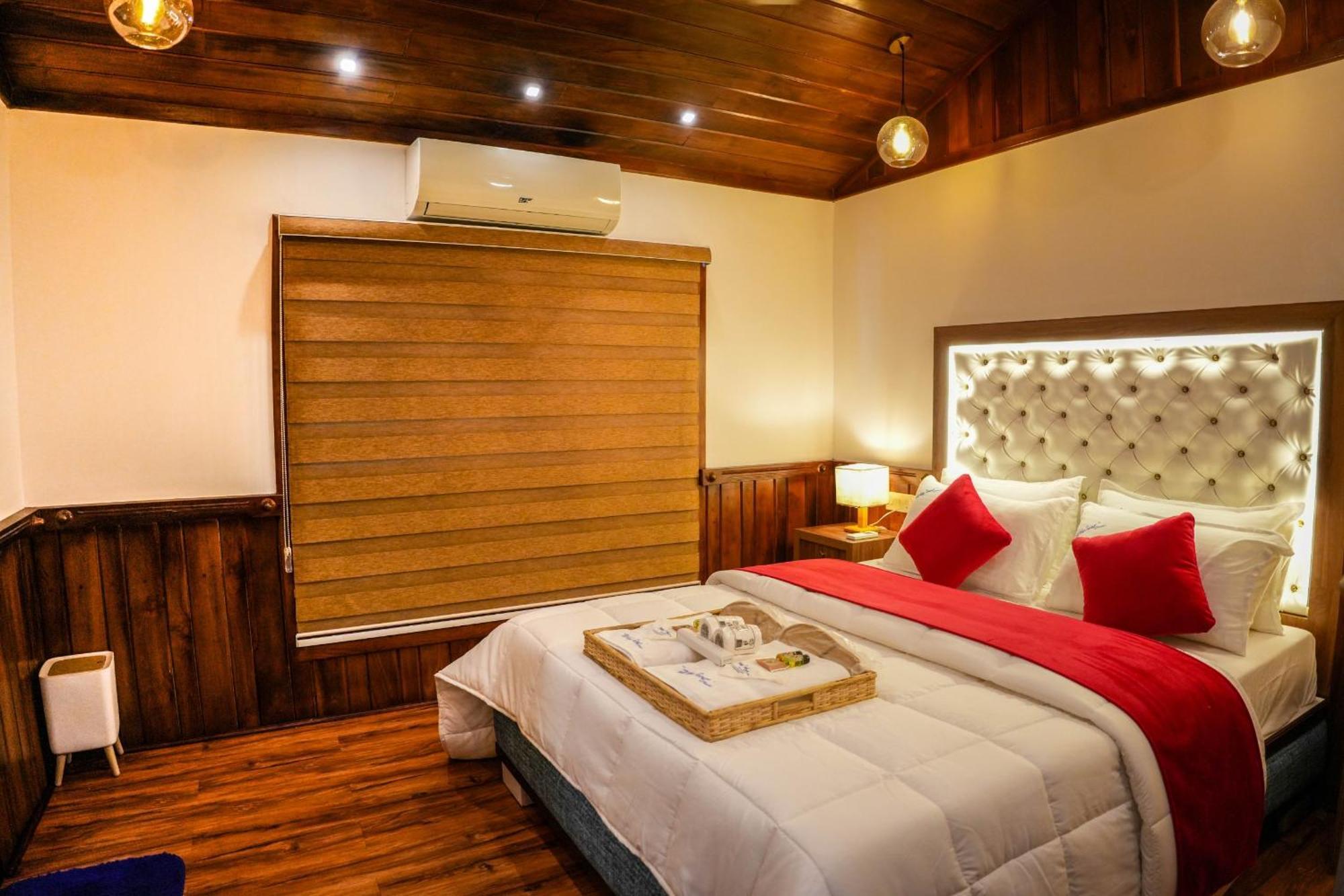 Why Not Houseboat Hotel Alappuzha Luaran gambar