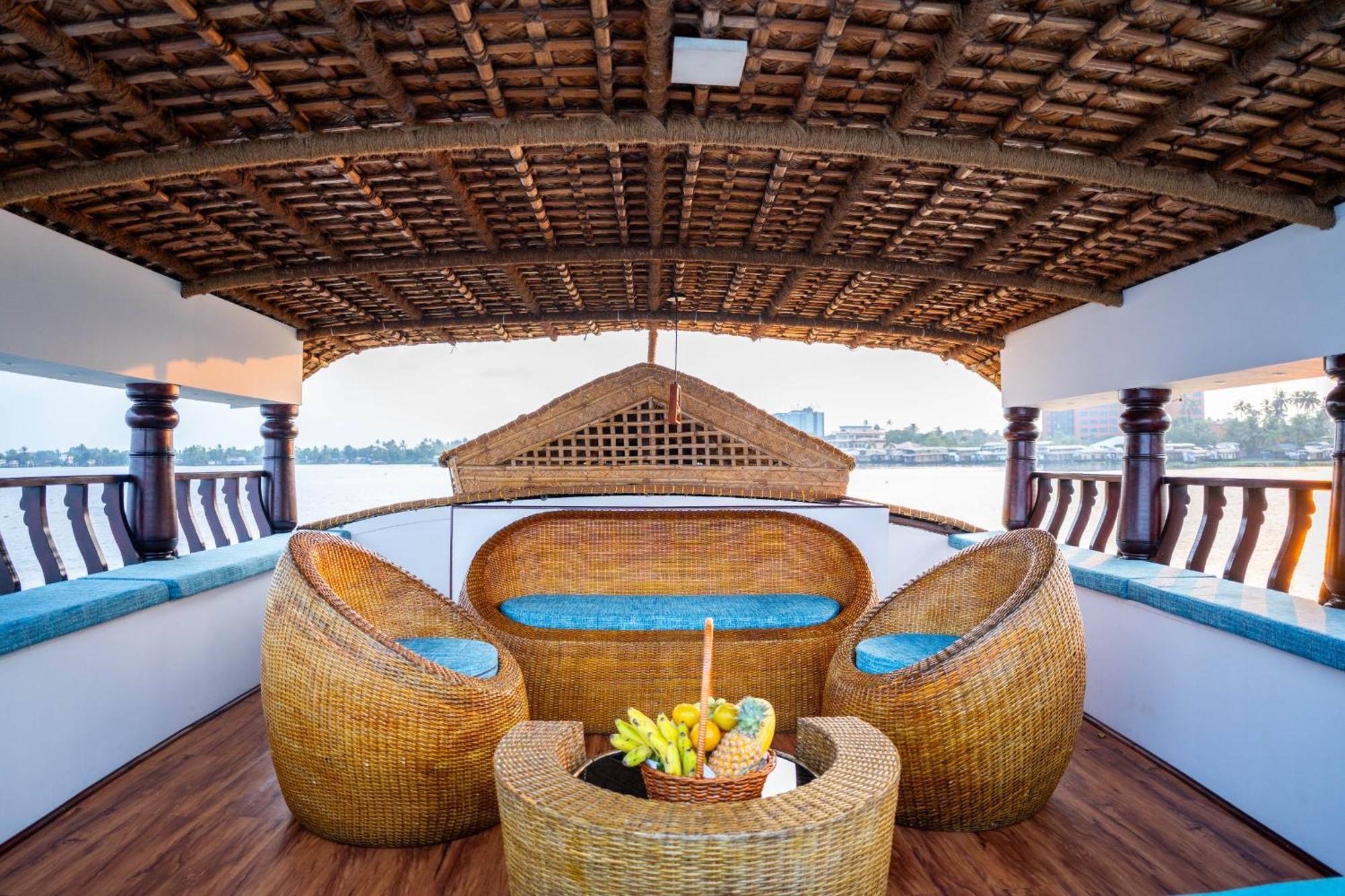 Why Not Houseboat Hotel Alappuzha Luaran gambar