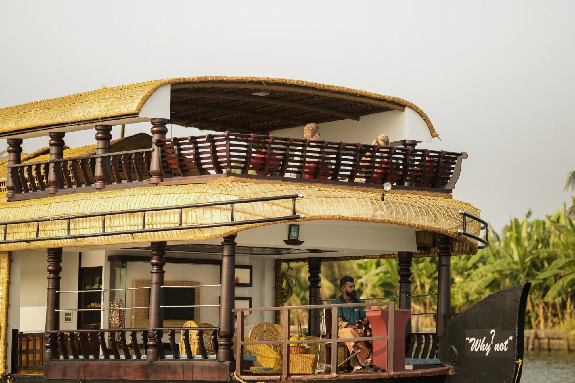 Why Not Houseboat Hotel Alappuzha Luaran gambar