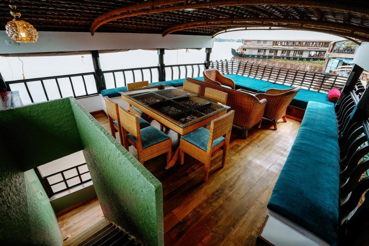 Why Not Houseboat Hotel Alappuzha Luaran gambar